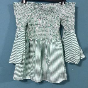 🛍Ci Sono Green&White Striped Bell Sleeve Top NWOT